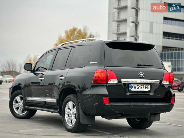 Черный Тойота Ленд Крузер, объемом двигателя 4.46 л и пробегом 350 тыс. км за 34800 $, фото 10 на Automoto.ua