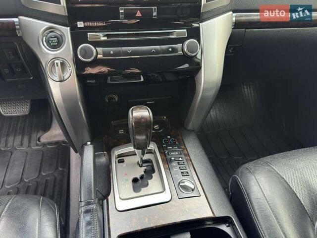 Черный Тойота Ленд Крузер, объемом двигателя 4.46 л и пробегом 200 тыс. км за 36500 $, фото 14 на Automoto.ua