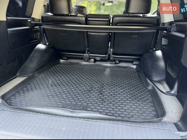 Чорний Тойота Ленд Крузер, об'ємом двигуна 4.5 л та пробігом 281 тис. км за 36000 $, фото 17 на Automoto.ua