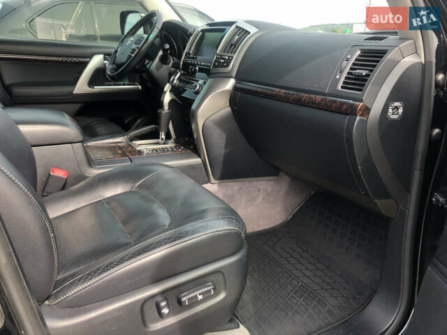 Чорний Тойота Ленд Крузер, об'ємом двигуна 4.5 л та пробігом 157 тис. км за 37500 $, фото 6 на Automoto.ua
