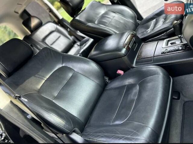 Чорний Тойота Ленд Крузер, об'ємом двигуна 4.5 л та пробігом 281 тис. км за 36000 $, фото 27 на Automoto.ua