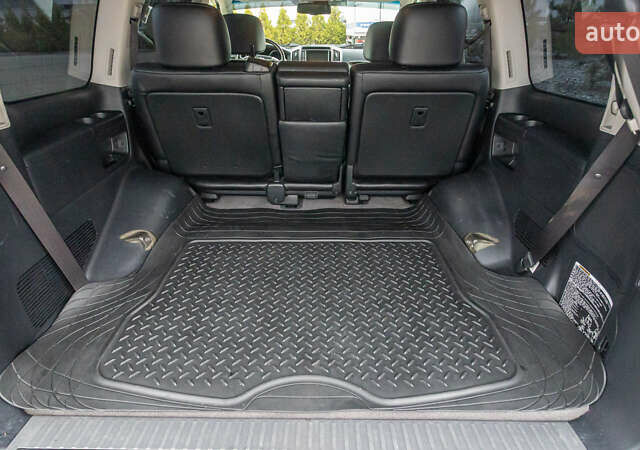 Черный Тойота Ленд Крузер, объемом двигателя 4.46 л и пробегом 93 тыс. км за 40000 $, фото 18 на Automoto.ua