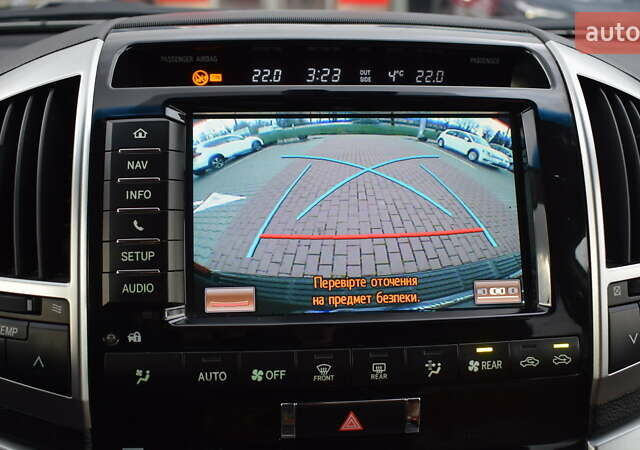 Черный Тойота Ленд Крузер, объемом двигателя 4.46 л и пробегом 155 тыс. км за 37600 $, фото 20 на Automoto.ua