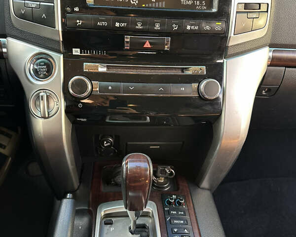 Черный Тойота Ленд Крузер, объемом двигателя 0 л и пробегом 269 тыс. км за 42000 $, фото 10 на Automoto.ua