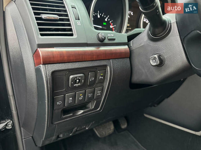 Черный Тойота Ленд Крузер, объемом двигателя 4.46 л и пробегом 350 тыс. км за 34800 $, фото 44 на Automoto.ua