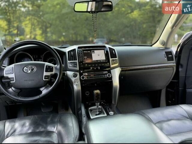 Чорний Тойота Ленд Крузер, об'ємом двигуна 4.5 л та пробігом 281 тис. км за 36000 $, фото 32 на Automoto.ua
