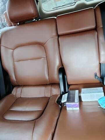 Черный Тойота Ленд Крузер, объемом двигателя 4.5 л и пробегом 175 тыс. км за 39000 $, фото 33 на Automoto.ua