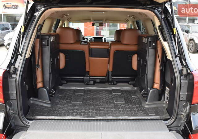 Черный Тойота Ленд Крузер, объемом двигателя 4.46 л и пробегом 155 тыс. км за 37600 $, фото 9 на Automoto.ua