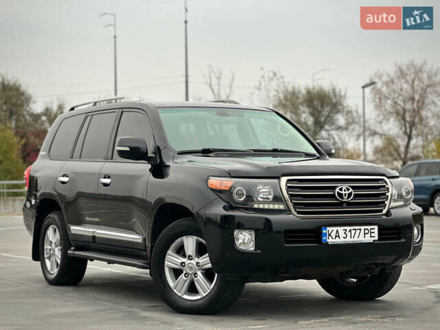 Черный Тойота Ленд Крузер, объемом двигателя 4.46 л и пробегом 350 тыс. км за 34800 $, фото 2 на Automoto.ua