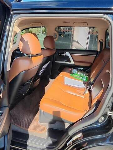 Черный Тойота Ленд Крузер, объемом двигателя 4.5 л и пробегом 175 тыс. км за 39000 $, фото 44 на Automoto.ua