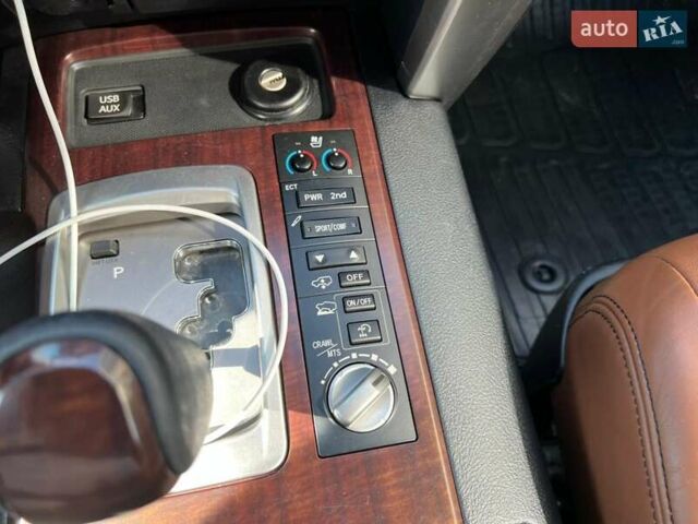 Черный Тойота Ленд Крузер, объемом двигателя 4.5 л и пробегом 175 тыс. км за 39000 $, фото 22 на Automoto.ua