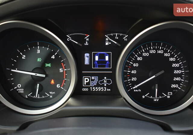 Черный Тойота Ленд Крузер, объемом двигателя 4.46 л и пробегом 155 тыс. км за 37600 $, фото 13 на Automoto.ua