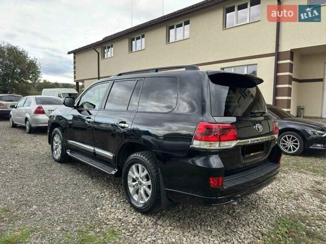 Черный Тойота Ленд Крузер, объемом двигателя 4.46 л и пробегом 200 тыс. км за 36500 $, фото 6 на Automoto.ua