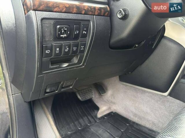 Черный Тойота Ленд Крузер, объемом двигателя 4.46 л и пробегом 200 тыс. км за 36500 $, фото 15 на Automoto.ua