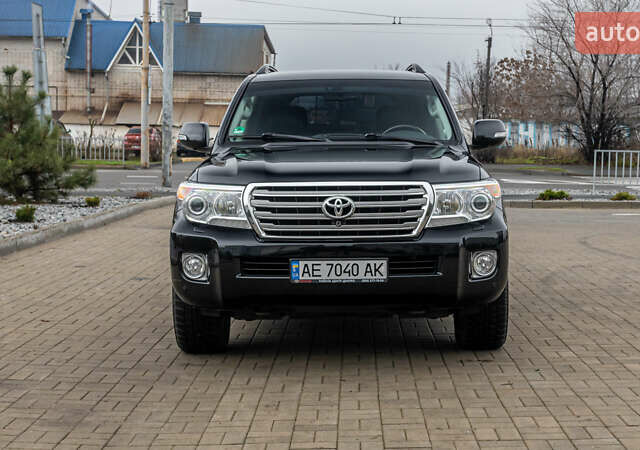 Черный Тойота Ленд Крузер, объемом двигателя 4.46 л и пробегом 93 тыс. км за 40000 $, фото 7 на Automoto.ua
