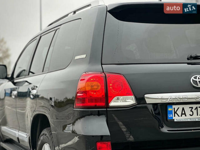 Черный Тойота Ленд Крузер, объемом двигателя 4.46 л и пробегом 350 тыс. км за 34800 $, фото 26 на Automoto.ua