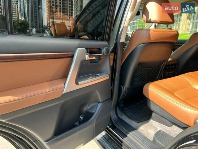 Черный Тойота Ленд Крузер, объемом двигателя 4.5 л и пробегом 175 тыс. км за 39000 $, фото 27 на Automoto.ua