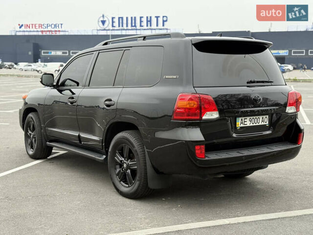 Черный Тойота Ленд Крузер, объемом двигателя 4.46 л и пробегом 160 тыс. км за 39700 $, фото 3 на Automoto.ua