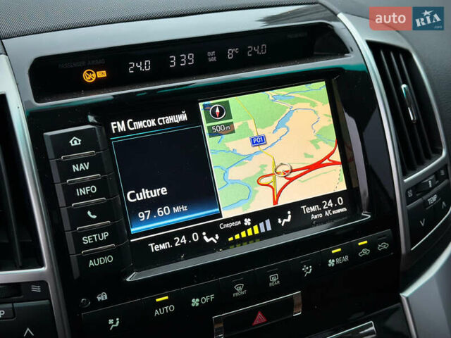 Черный Тойота Ленд Крузер, объемом двигателя 4.46 л и пробегом 350 тыс. км за 34800 $, фото 83 на Automoto.ua