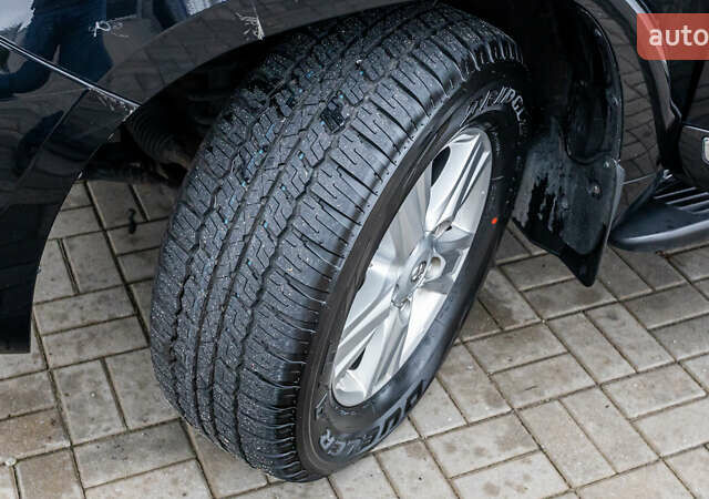 Черный Тойота Ленд Крузер, объемом двигателя 4.46 л и пробегом 93 тыс. км за 40000 $, фото 29 на Automoto.ua