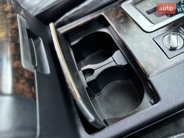Чорний Тойота Ленд Крузер, об'ємом двигуна 4.5 л та пробігом 281 тис. км за 36000 $, фото 25 на Automoto.ua