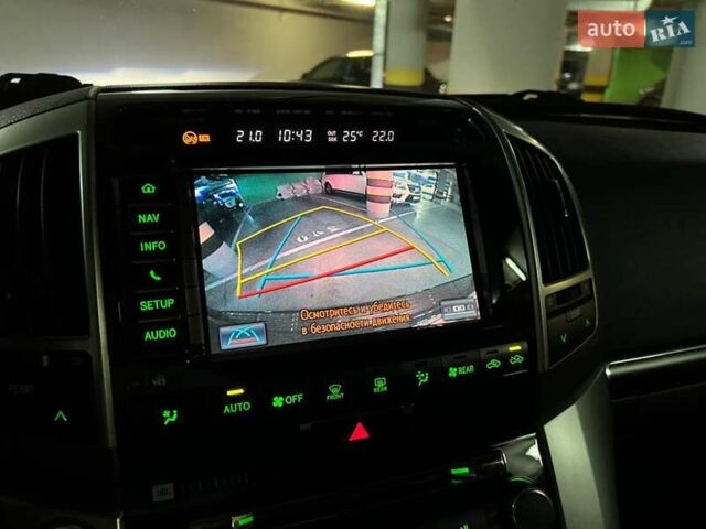 Черный Тойота Ленд Крузер, объемом двигателя 4.5 л и пробегом 175 тыс. км за 39000 $, фото 23 на Automoto.ua