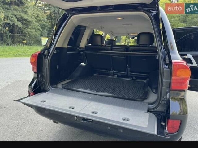 Чорний Тойота Ленд Крузер, об'ємом двигуна 4.5 л та пробігом 281 тис. км за 36000 $, фото 16 на Automoto.ua