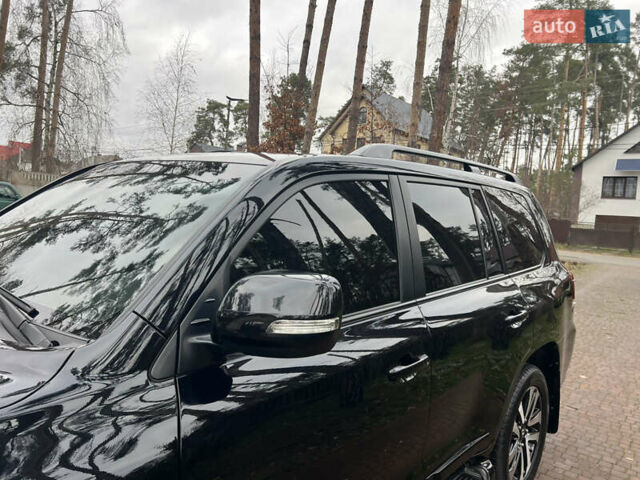 Черный Тойота Ленд Крузер, объемом двигателя 4.5 л и пробегом 239 тыс. км за 46900 $, фото 39 на Automoto.ua