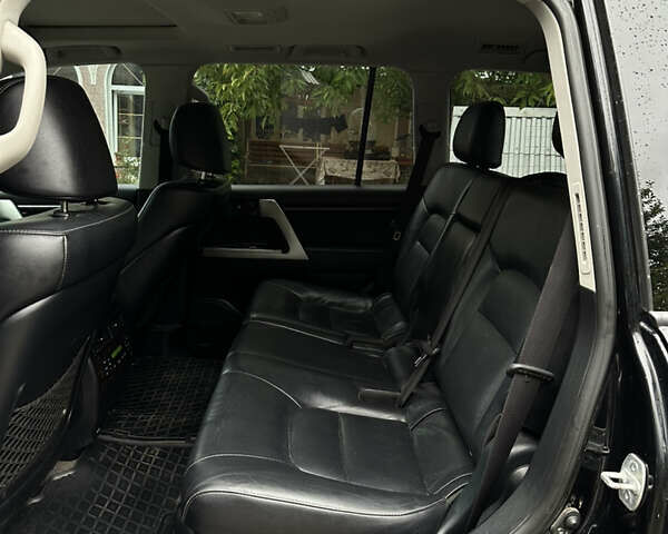 Черный Тойота Ленд Крузер, объемом двигателя 4.5 л и пробегом 230 тыс. км за 39500 $, фото 15 на Automoto.ua