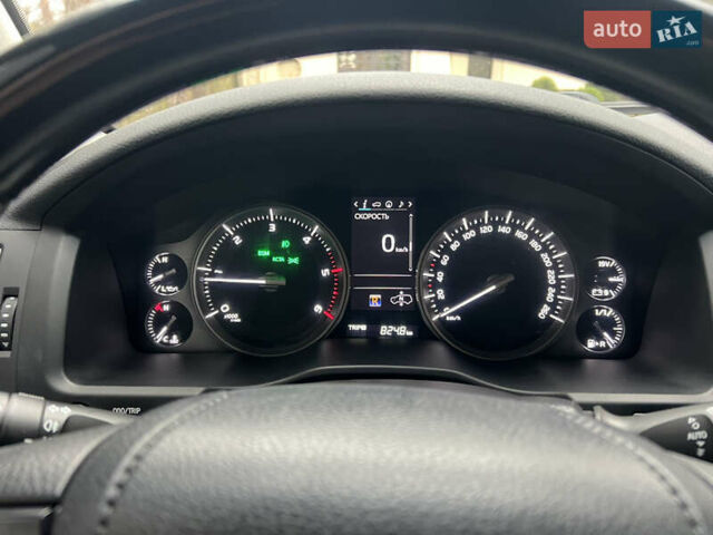 Черный Тойота Ленд Крузер, объемом двигателя 4.5 л и пробегом 239 тыс. км за 46900 $, фото 115 на Automoto.ua