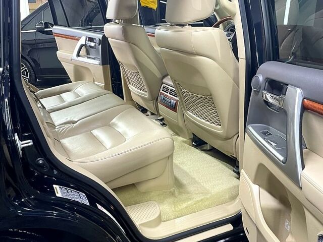 Черный Тойота Ленд Крузер, объемом двигателя 4.5 л и пробегом 107 тыс. км за 43000 $, фото 4 на Automoto.ua