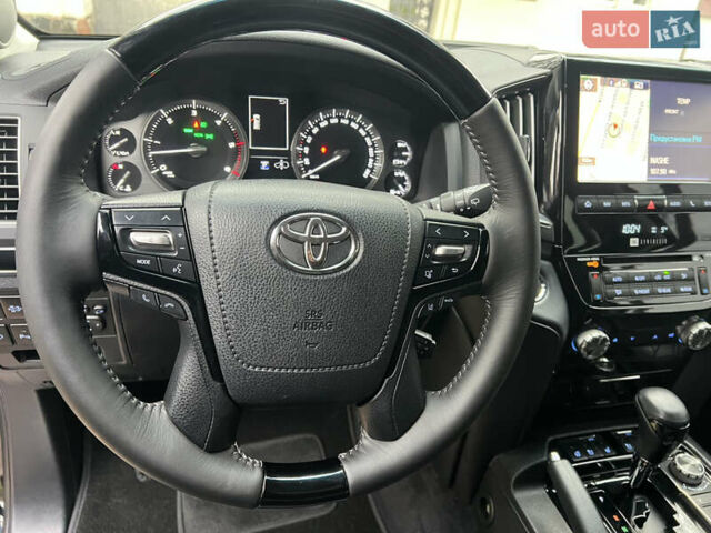 Черный Тойота Ленд Крузер, объемом двигателя 4.5 л и пробегом 239 тыс. км за 46900 $, фото 73 на Automoto.ua