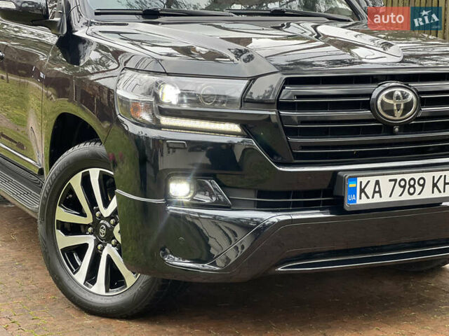 Черный Тойота Ленд Крузер, объемом двигателя 4.5 л и пробегом 239 тыс. км за 46900 $, фото 5 на Automoto.ua