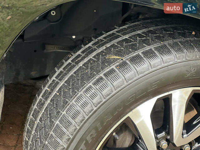 Черный Тойота Ленд Крузер, объемом двигателя 4.5 л и пробегом 239 тыс. км за 46900 $, фото 8 на Automoto.ua