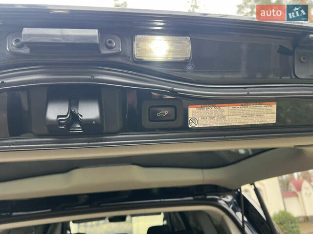 Черный Тойота Ленд Крузер, объемом двигателя 4.5 л и пробегом 239 тыс. км за 46900 $, фото 114 на Automoto.ua