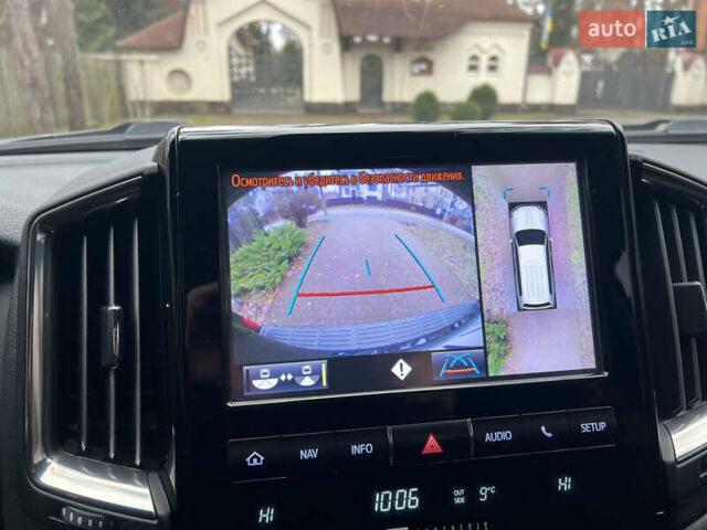 Черный Тойота Ленд Крузер, объемом двигателя 4.5 л и пробегом 239 тыс. км за 46900 $, фото 113 на Automoto.ua