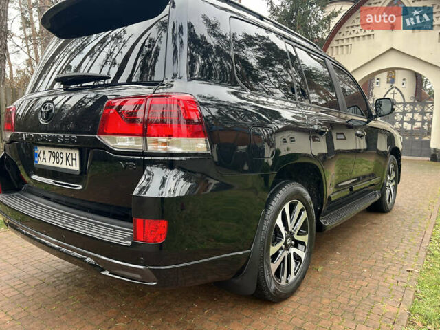 Черный Тойота Ленд Крузер, объемом двигателя 4.5 л и пробегом 239 тыс. км за 46900 $, фото 45 на Automoto.ua