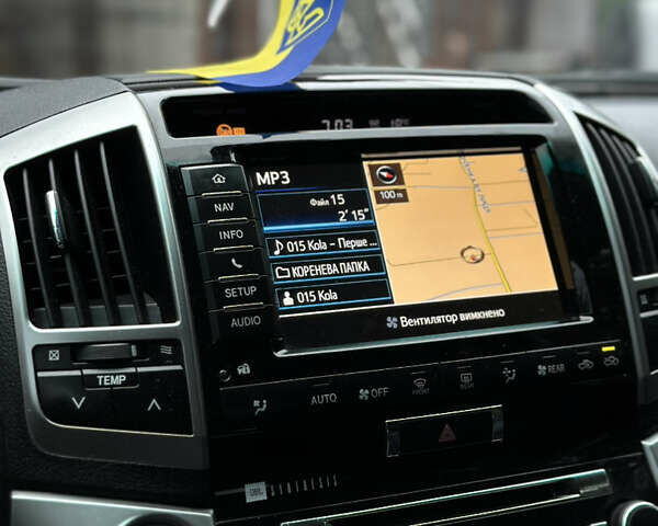 Черный Тойота Ленд Крузер, объемом двигателя 4.5 л и пробегом 230 тыс. км за 39500 $, фото 11 на Automoto.ua