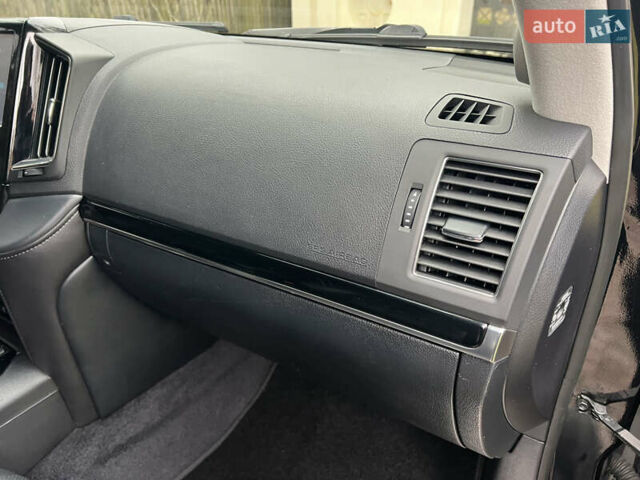 Черный Тойота Ленд Крузер, объемом двигателя 4.5 л и пробегом 239 тыс. км за 46900 $, фото 98 на Automoto.ua