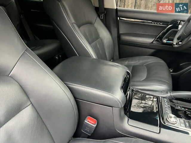 Черный Тойота Ленд Крузер, объемом двигателя 4.5 л и пробегом 239 тыс. км за 46900 $, фото 104 на Automoto.ua