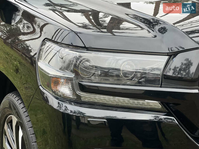 Черный Тойота Ленд Крузер, объемом двигателя 4.5 л и пробегом 239 тыс. км за 46900 $, фото 27 на Automoto.ua