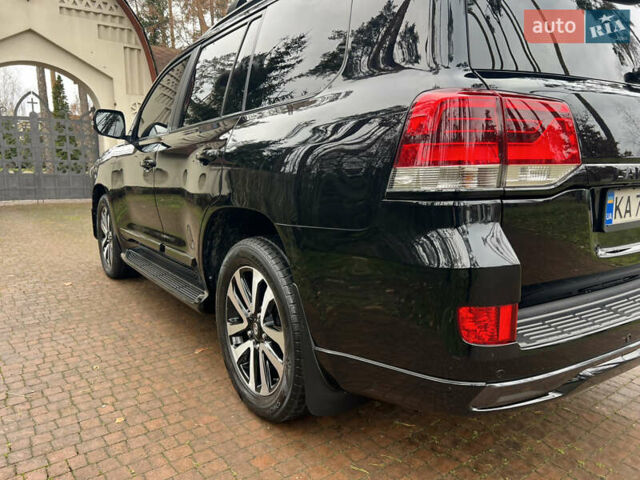 Черный Тойота Ленд Крузер, объемом двигателя 4.5 л и пробегом 239 тыс. км за 46900 $, фото 43 на Automoto.ua