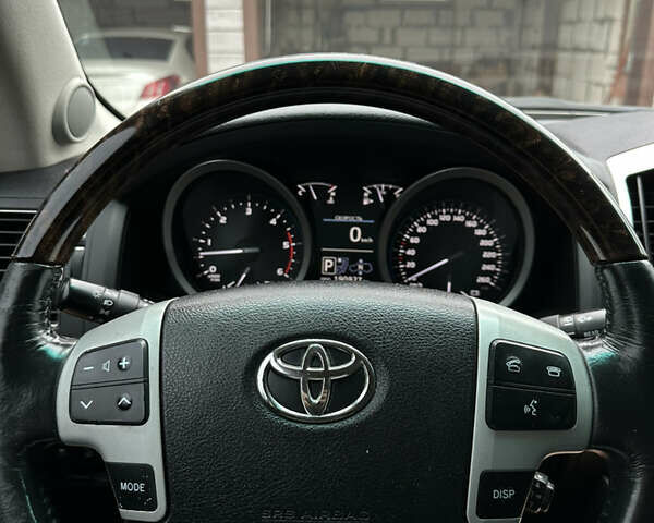 Черный Тойота Ленд Крузер, объемом двигателя 4.5 л и пробегом 230 тыс. км за 39500 $, фото 10 на Automoto.ua