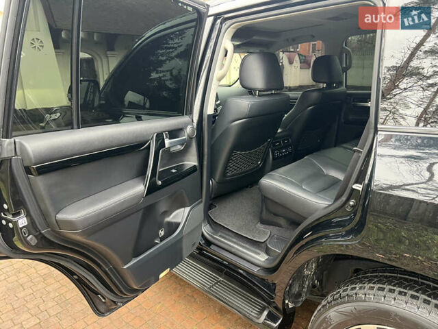 Черный Тойота Ленд Крузер, объемом двигателя 4.5 л и пробегом 239 тыс. км за 46900 $, фото 80 на Automoto.ua