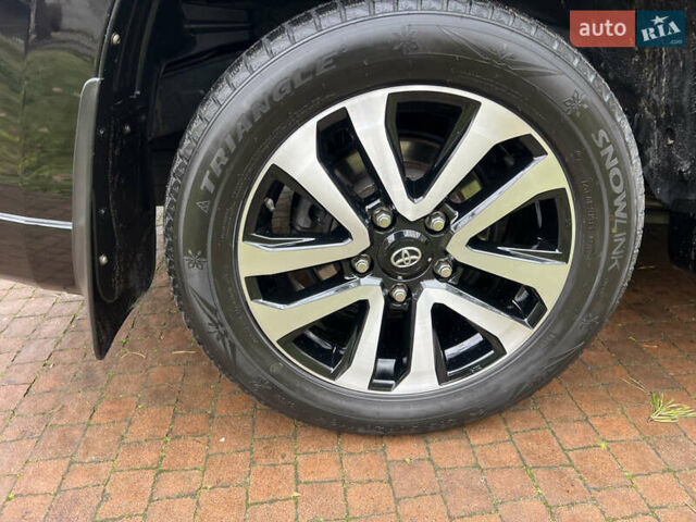 Черный Тойота Ленд Крузер, объемом двигателя 4.5 л и пробегом 239 тыс. км за 46900 $, фото 48 на Automoto.ua