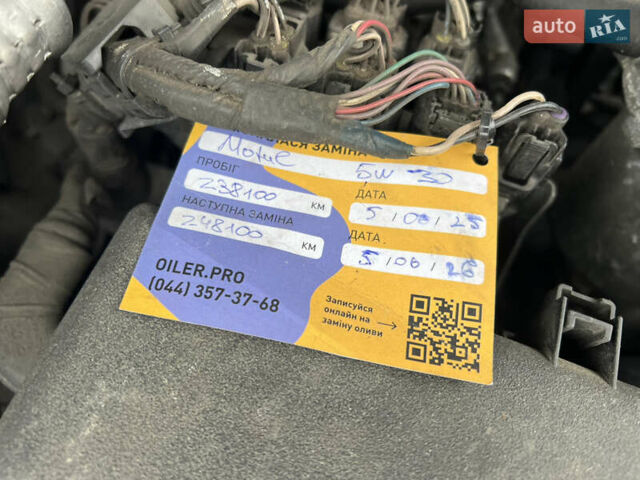 Черный Тойота Ленд Крузер, объемом двигателя 4.5 л и пробегом 239 тыс. км за 46900 $, фото 1 на Automoto.ua