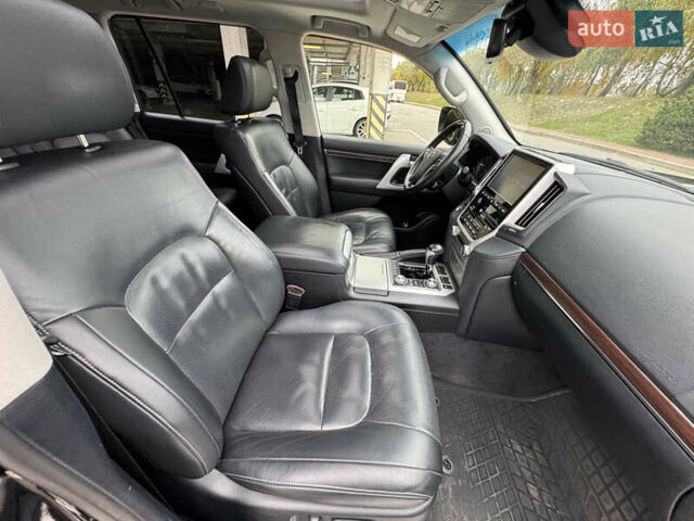 Черный Тойота Ленд Крузер, объемом двигателя 4.46 л и пробегом 324 тыс. км за 46999 $, фото 46 на Automoto.ua
