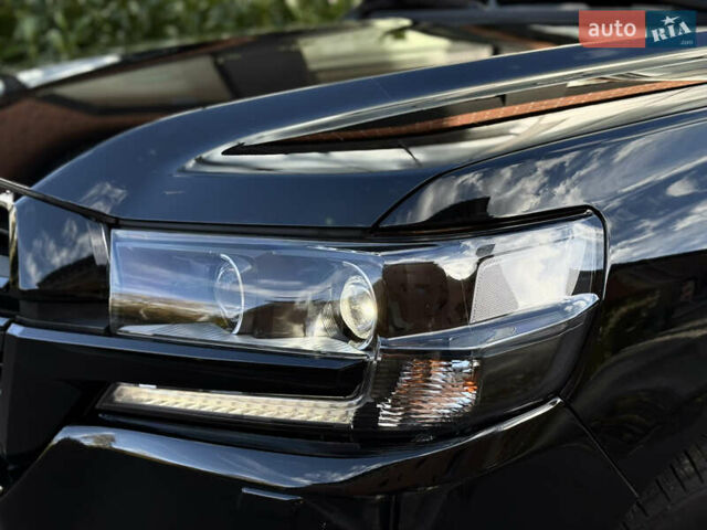 Черный Тойота Ленд Крузер, объемом двигателя 4.46 л и пробегом 225 тыс. км за 55500 $, фото 7 на Automoto.ua