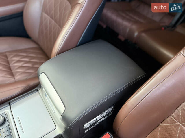 Черный Тойота Ленд Крузер, объемом двигателя 4.46 л и пробегом 225 тыс. км за 55500 $, фото 37 на Automoto.ua