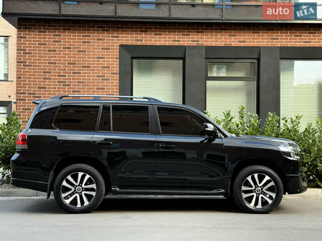 Черный Тойота Ленд Крузер, объемом двигателя 4.46 л и пробегом 225 тыс. км за 55500 $, фото 21 на Automoto.ua